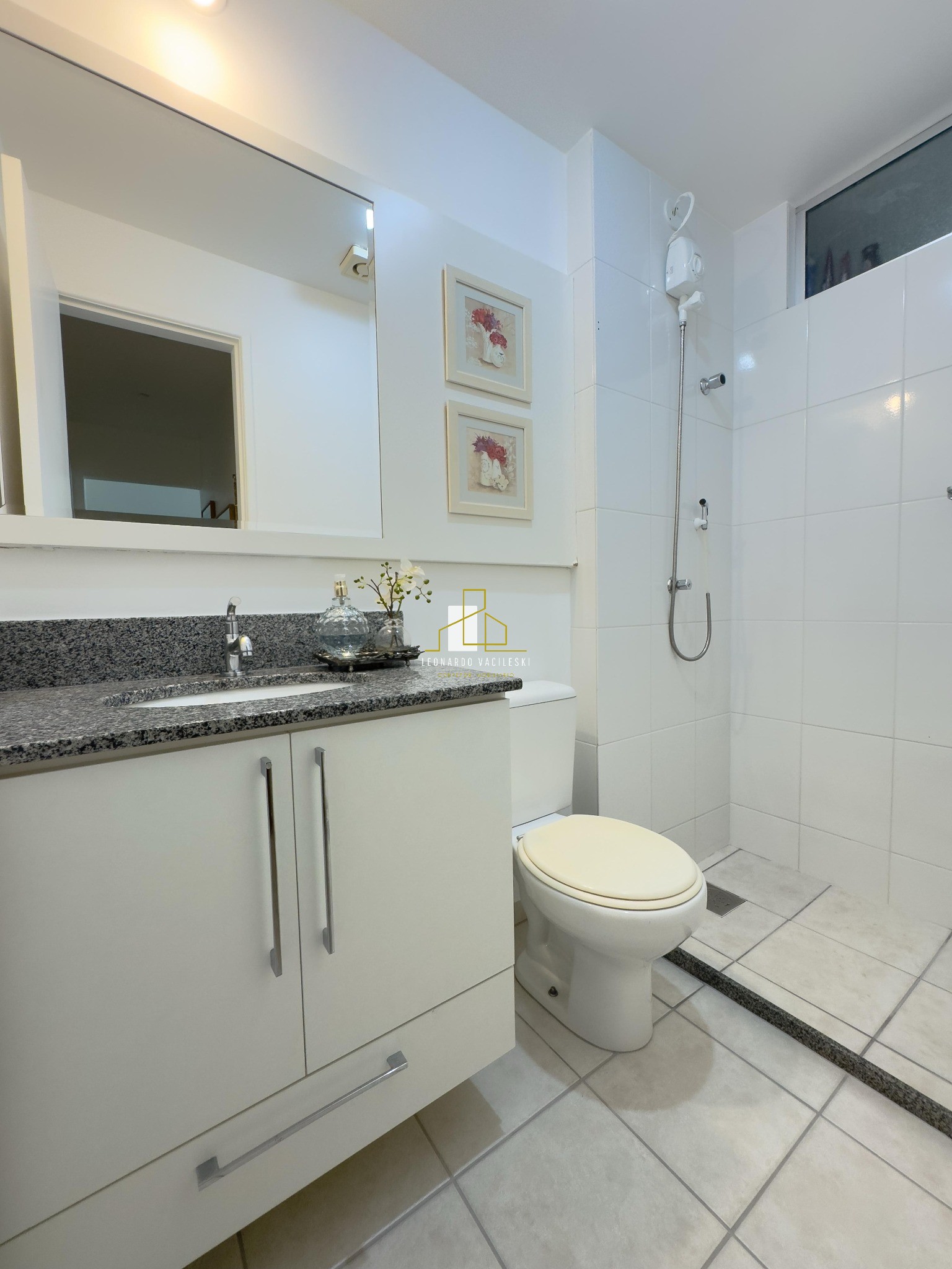 Casa à venda com 3 quartos, 200m² - Foto 16