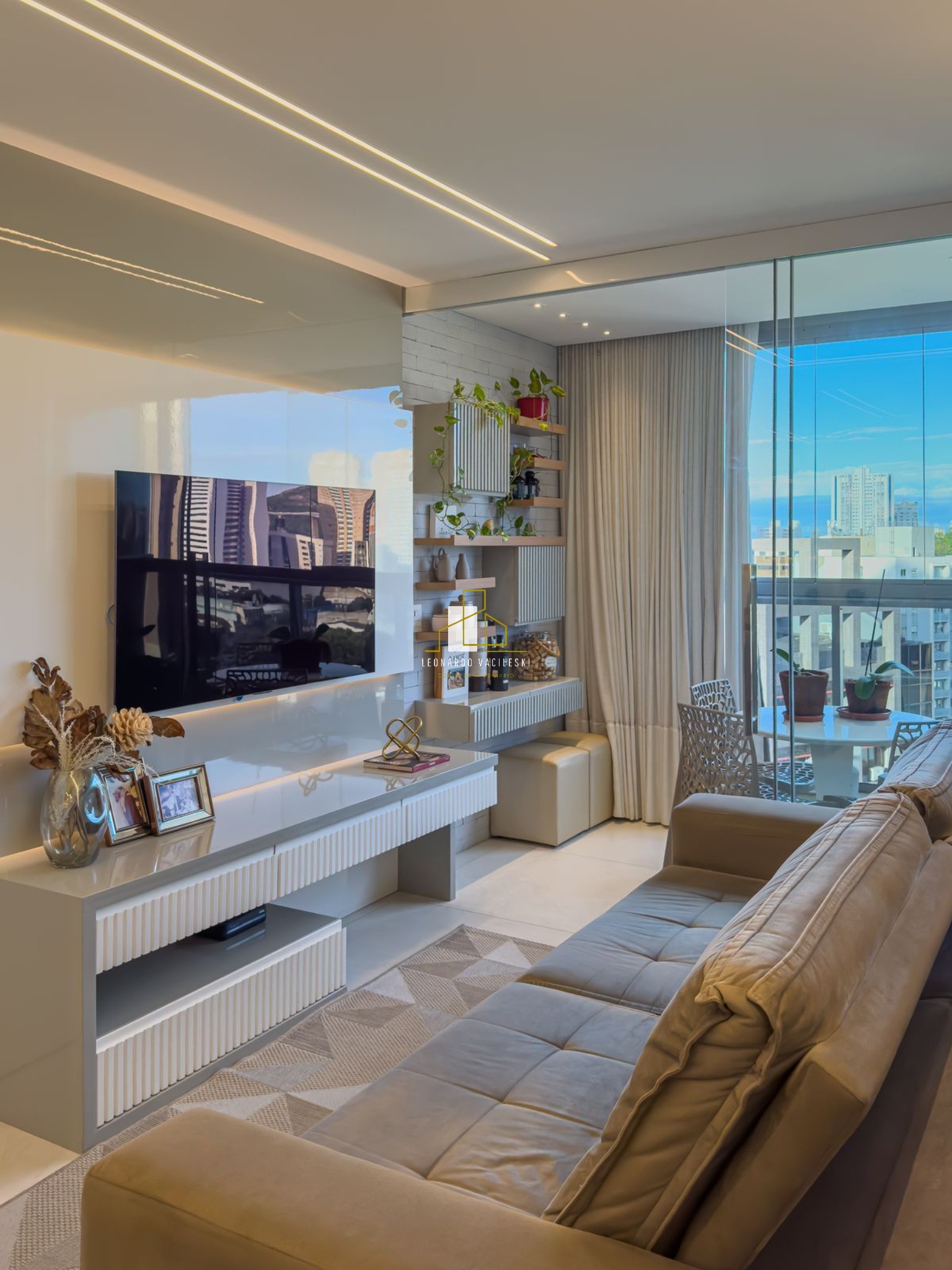 Apartamento à venda com 3 quartos, 76m² - Foto 3