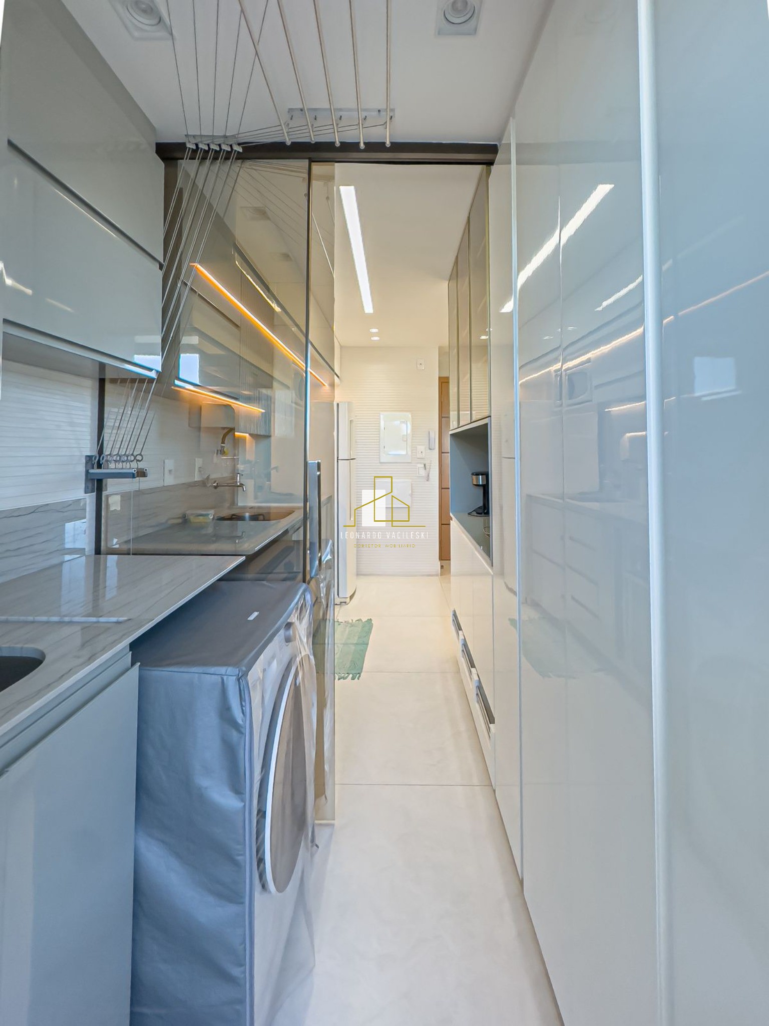 Apartamento à venda com 3 quartos, 76m² - Foto 8