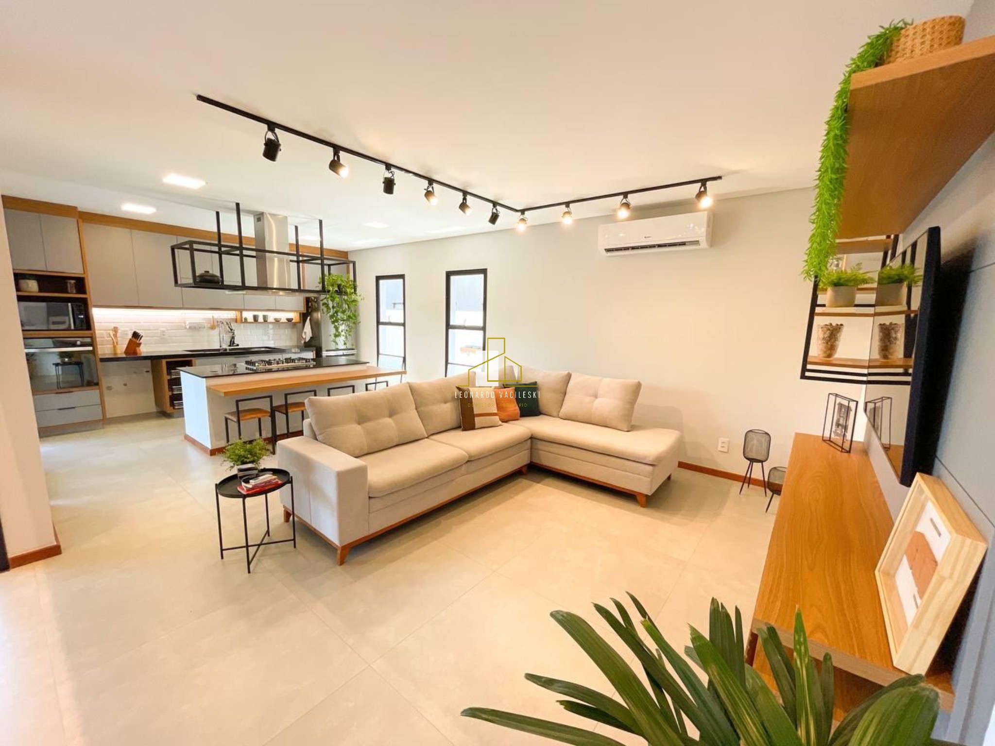 Casa à venda com 4 quartos, 562m² - Foto 3