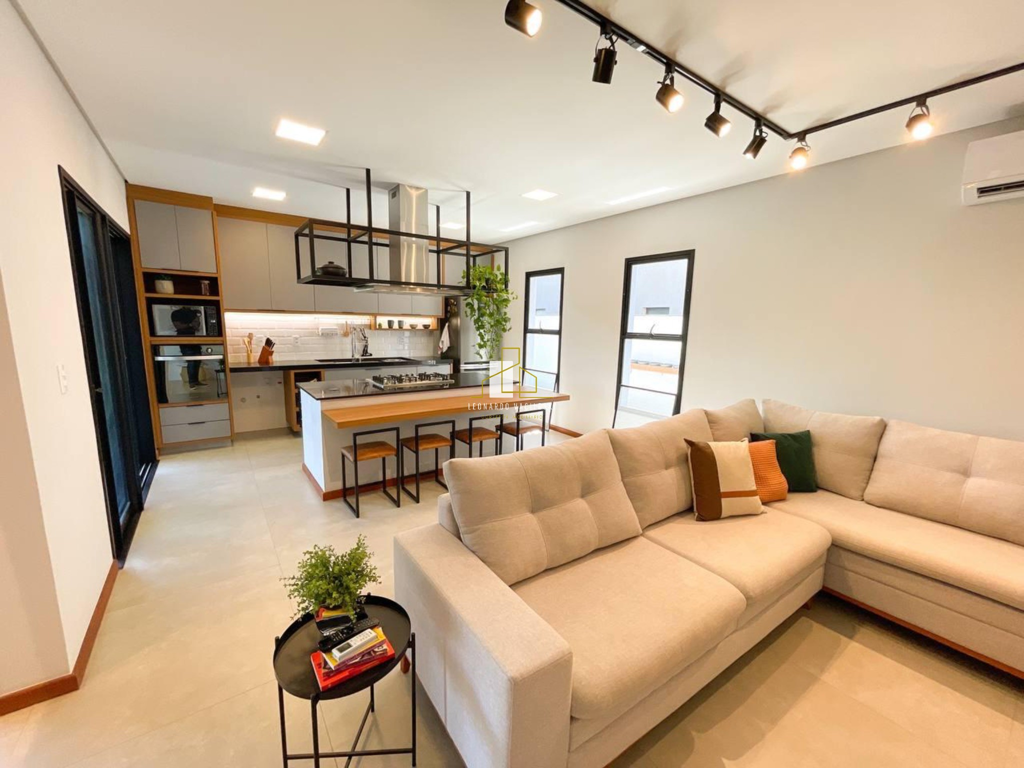 Casa à venda com 4 quartos, 562m² - Foto 4