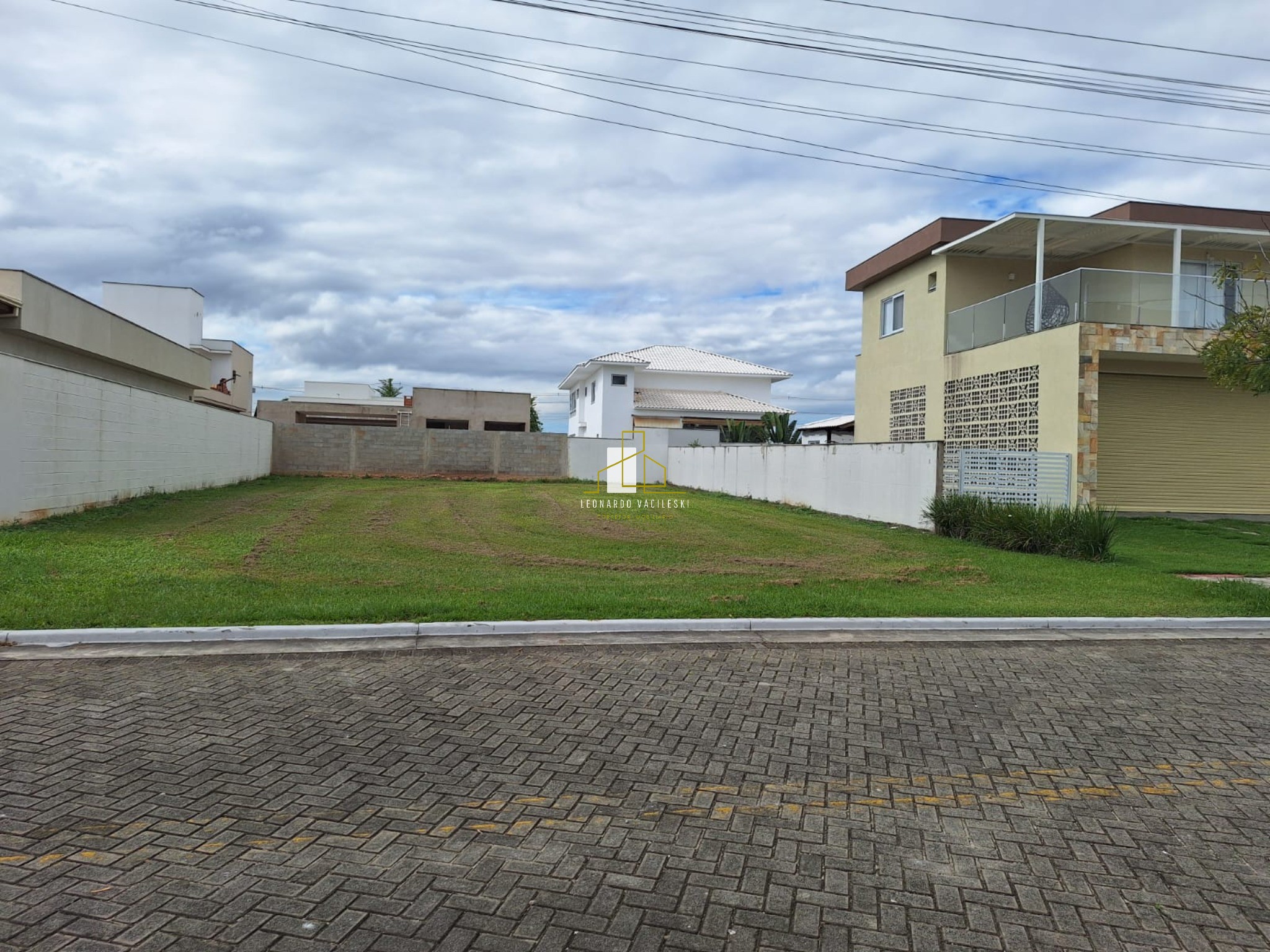 Loteamento e Condomínio, 497 m² - Foto 1