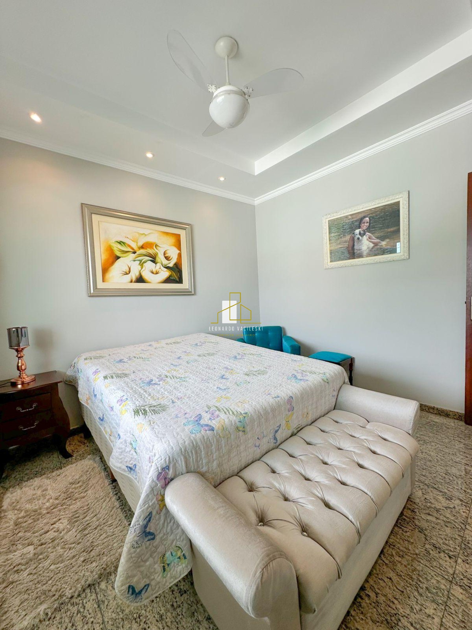 Casa à venda com 4 quartos, 200m² - Foto 8