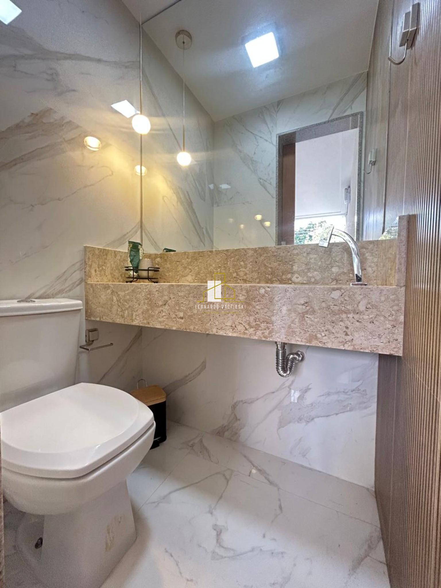Casa à venda com 4 quartos, 175m² - Foto 18