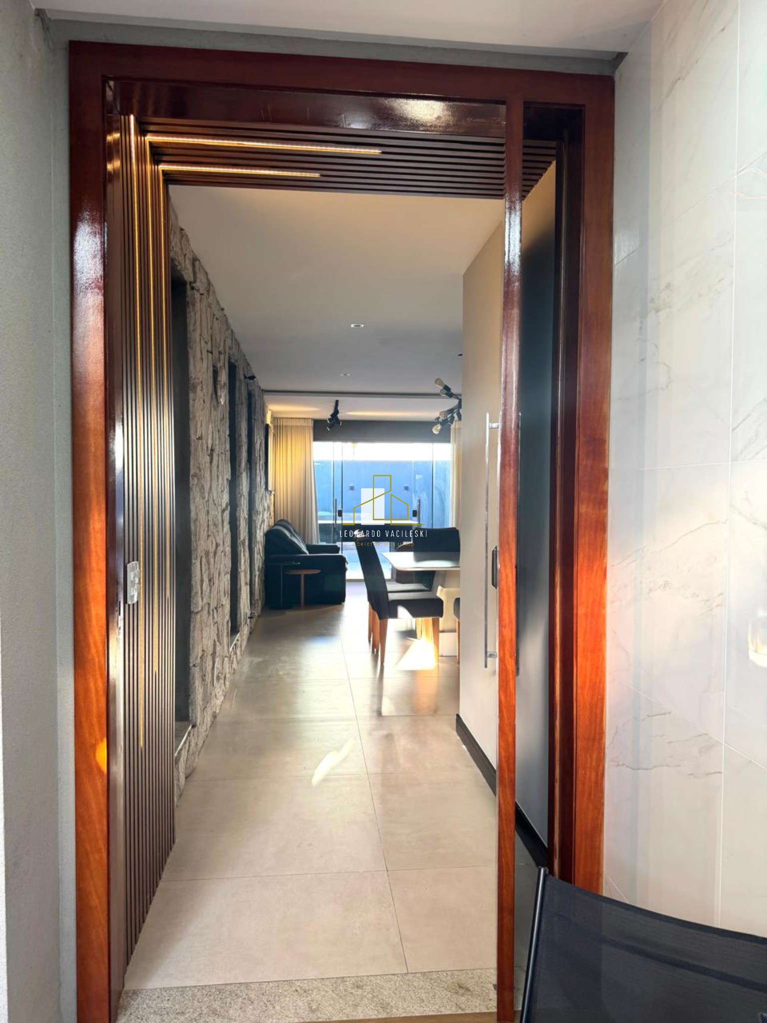 Casa à venda com 3 quartos, 215m² - Foto 12