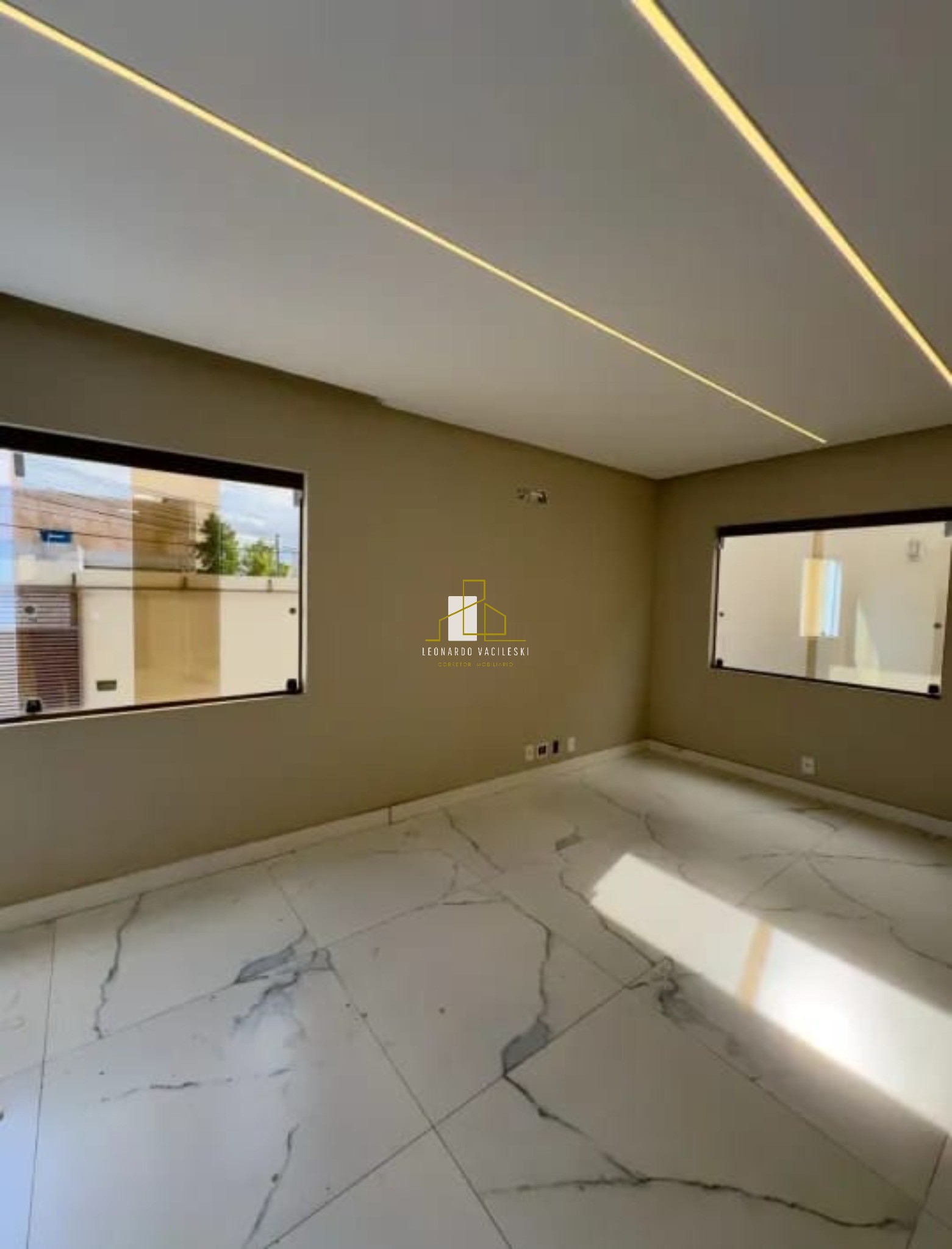 Casa à venda com 3 quartos, 200m² - Foto 3