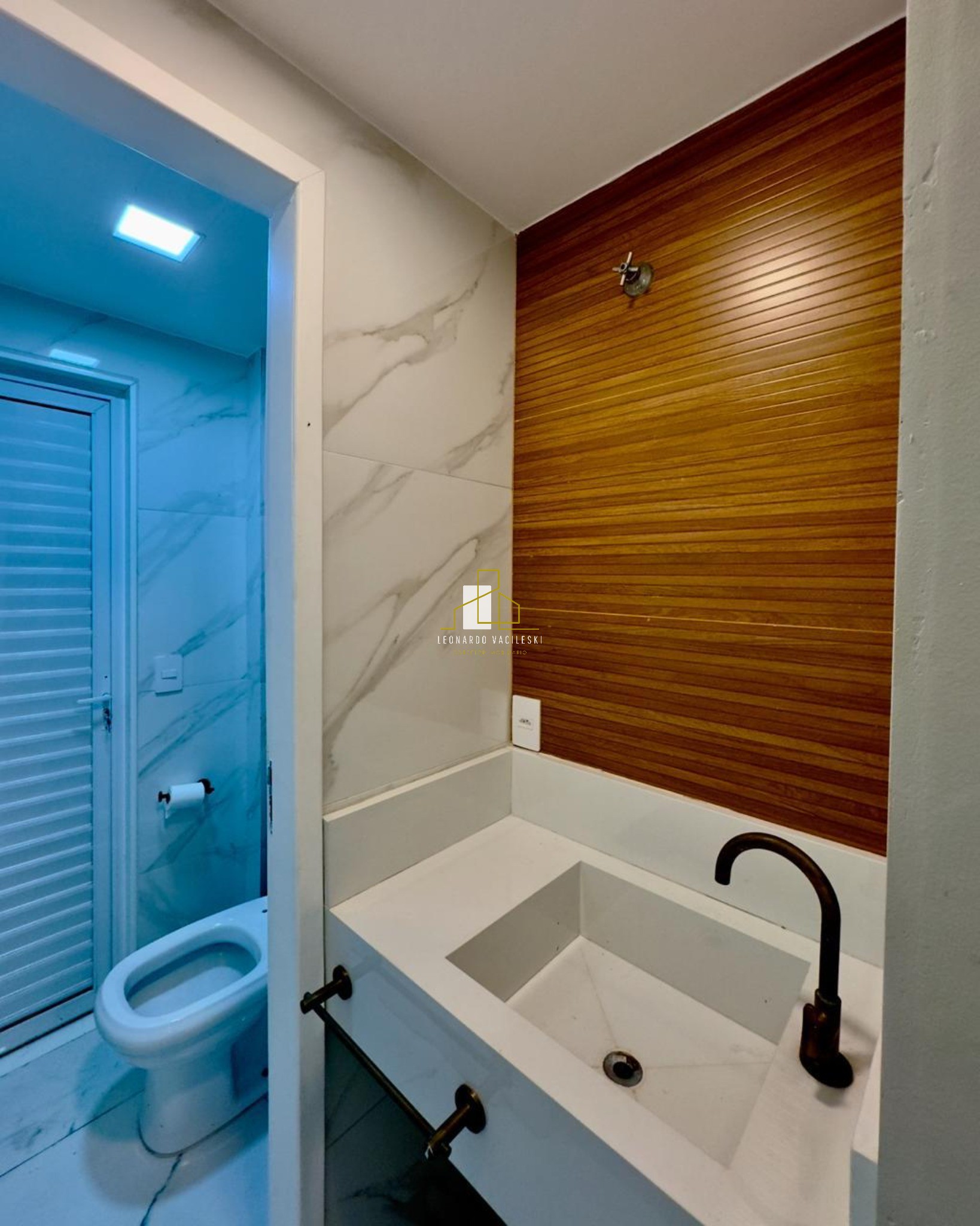 Casa à venda com 3 quartos, 200m² - Foto 14