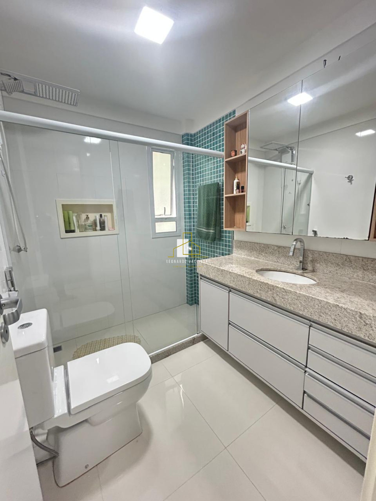 Casa à venda com 4 quartos, 175m² - Foto 14