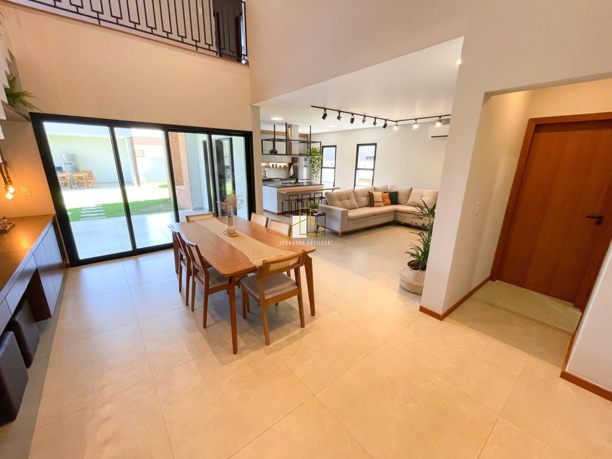 Casa à venda com 4 quartos, 562m² - Foto 5