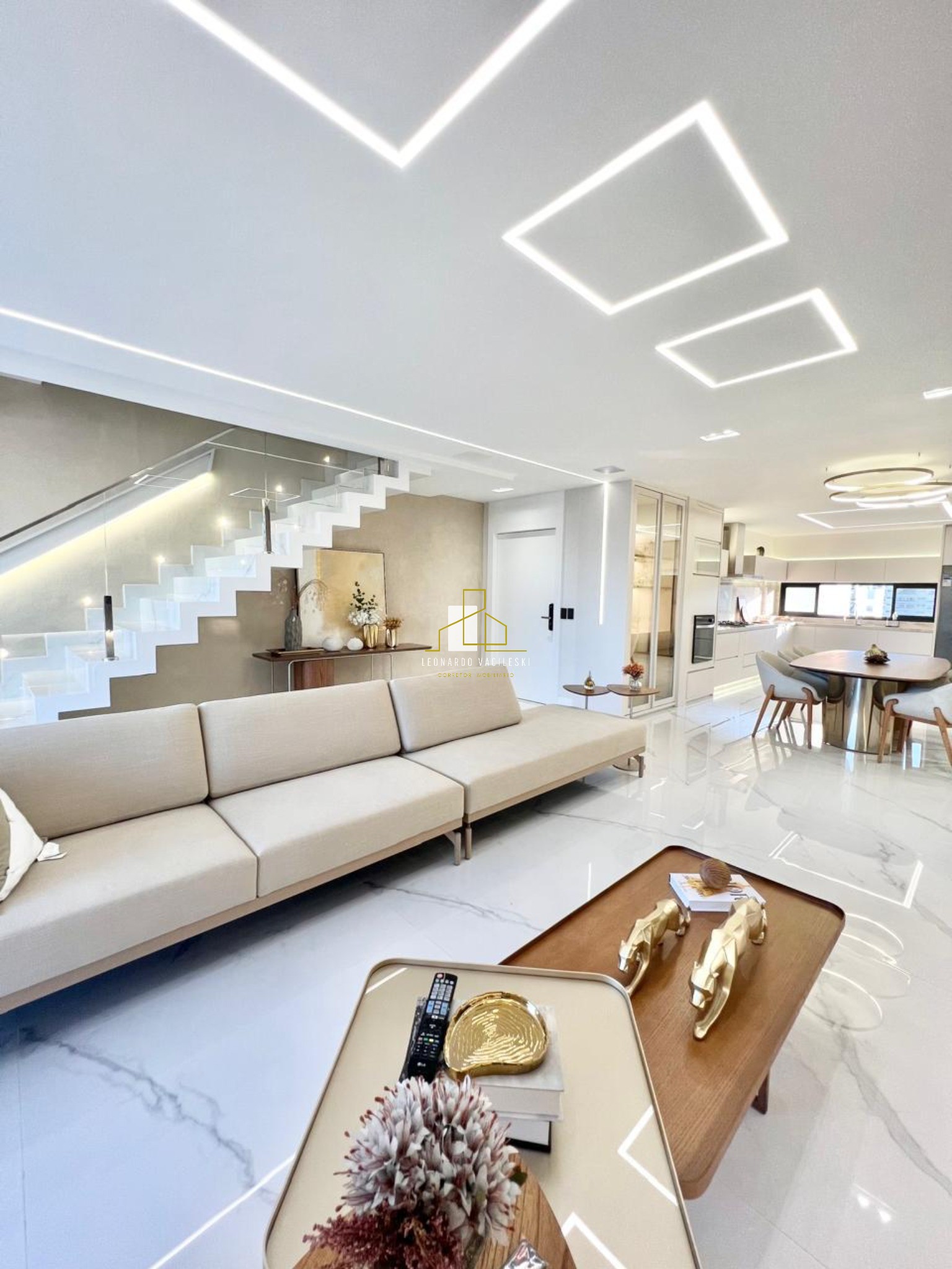 Cobertura à venda com 4 quartos, 330m² - Foto 7