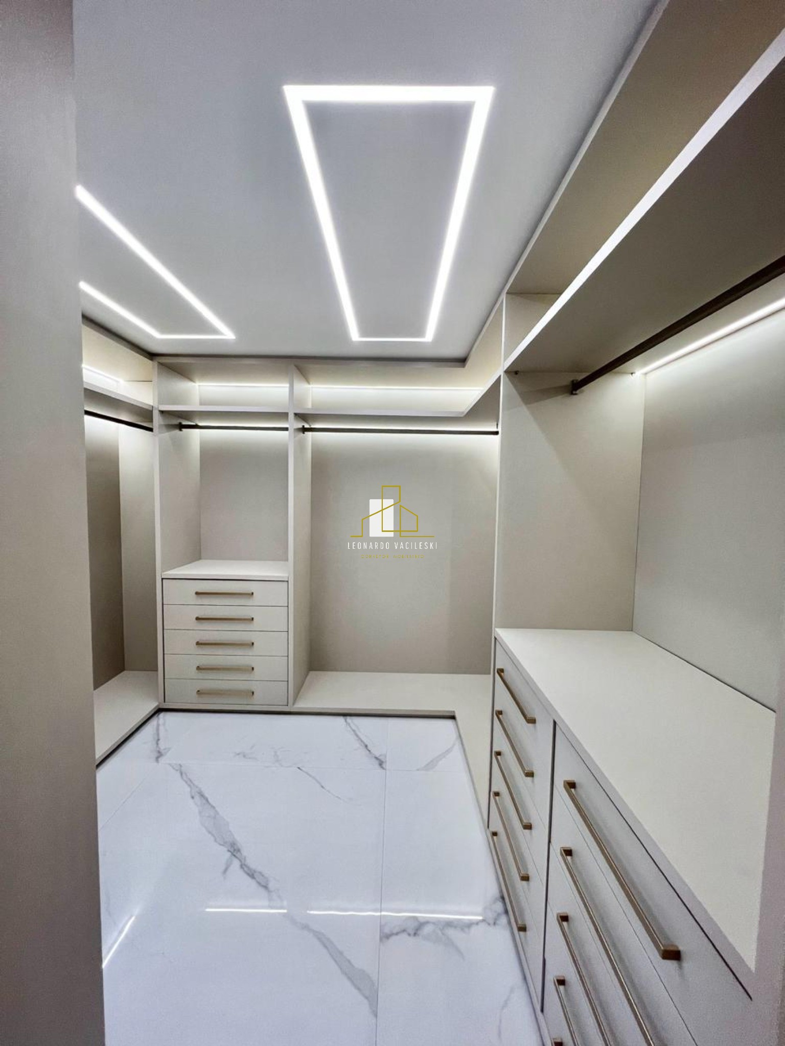 Cobertura à venda com 4 quartos, 330m² - Foto 23