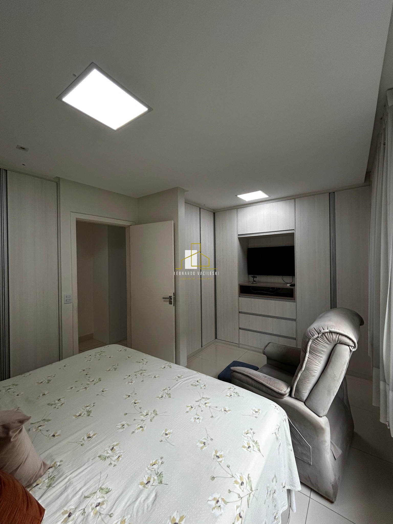 Casa, 3 quartos, 250 m² - Foto 8