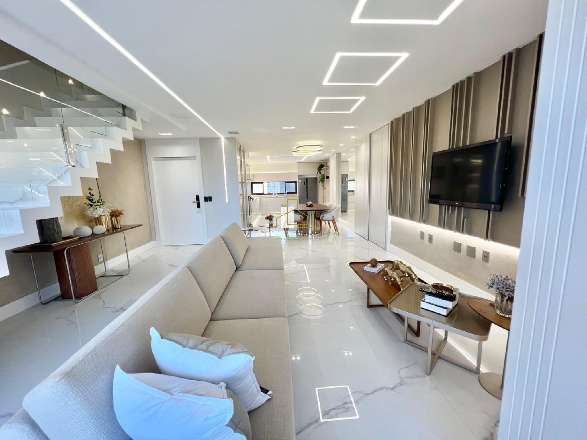 Cobertura à venda com 4 quartos, 330m² - Foto 12