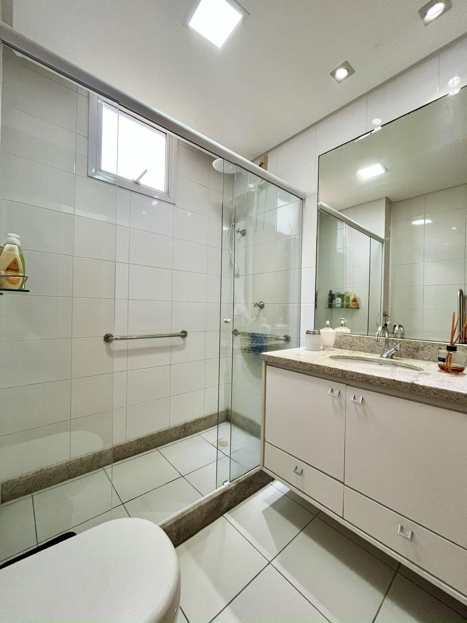 Apartamento à venda com 3 quartos, 96m² - Foto 11