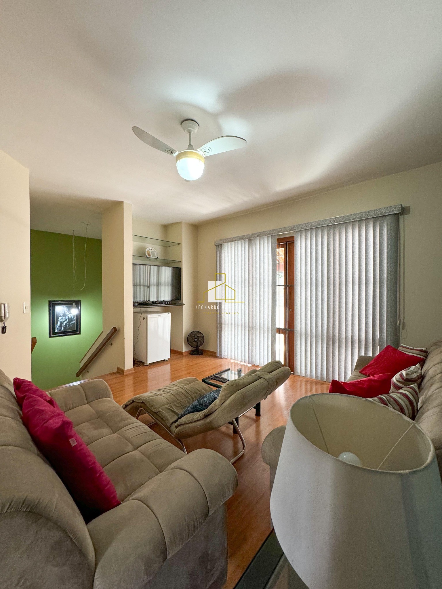 Casa à venda com 4 quartos, 308m² - Foto 9