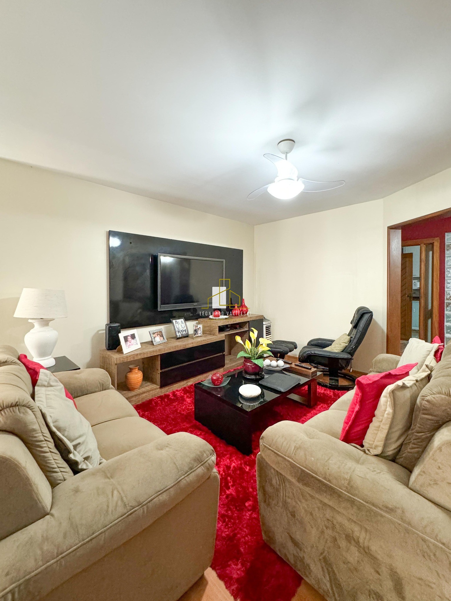 Casa à venda com 4 quartos, 308m² - Foto 13