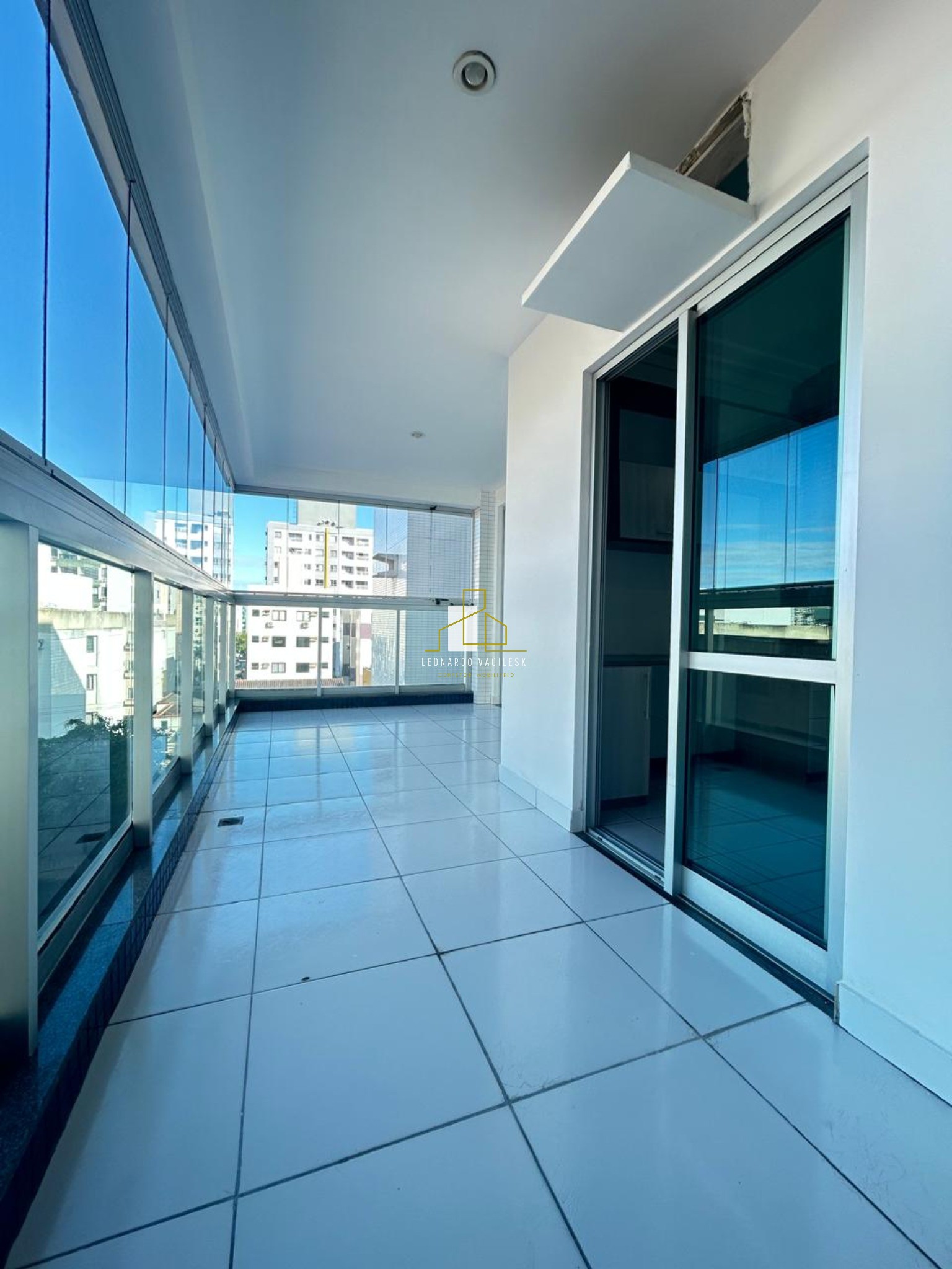 Apartamento, 3 quartos, 95 m² - Foto 2