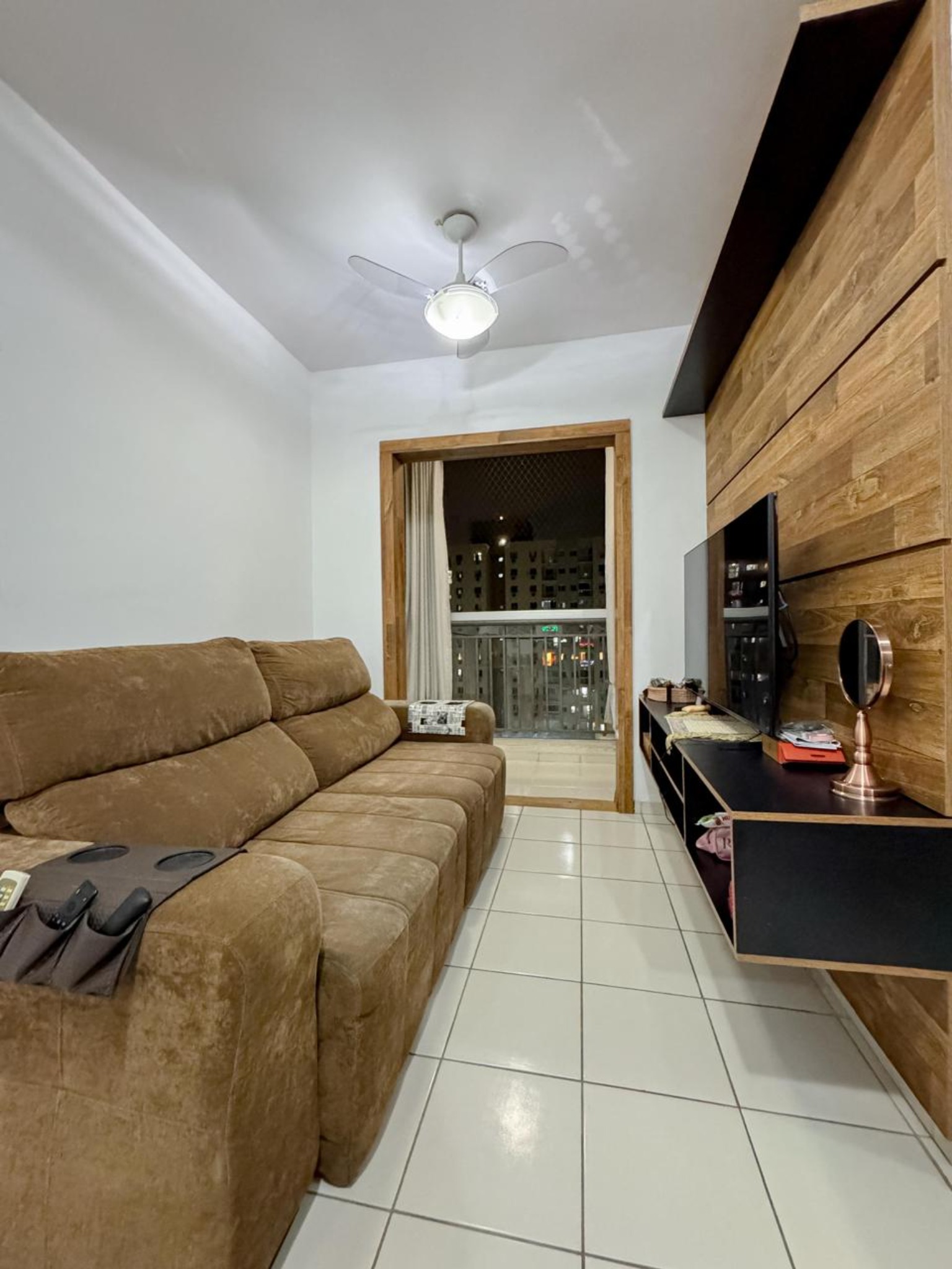 Apartamento à venda com 2 quartos, 60m² - Foto 4