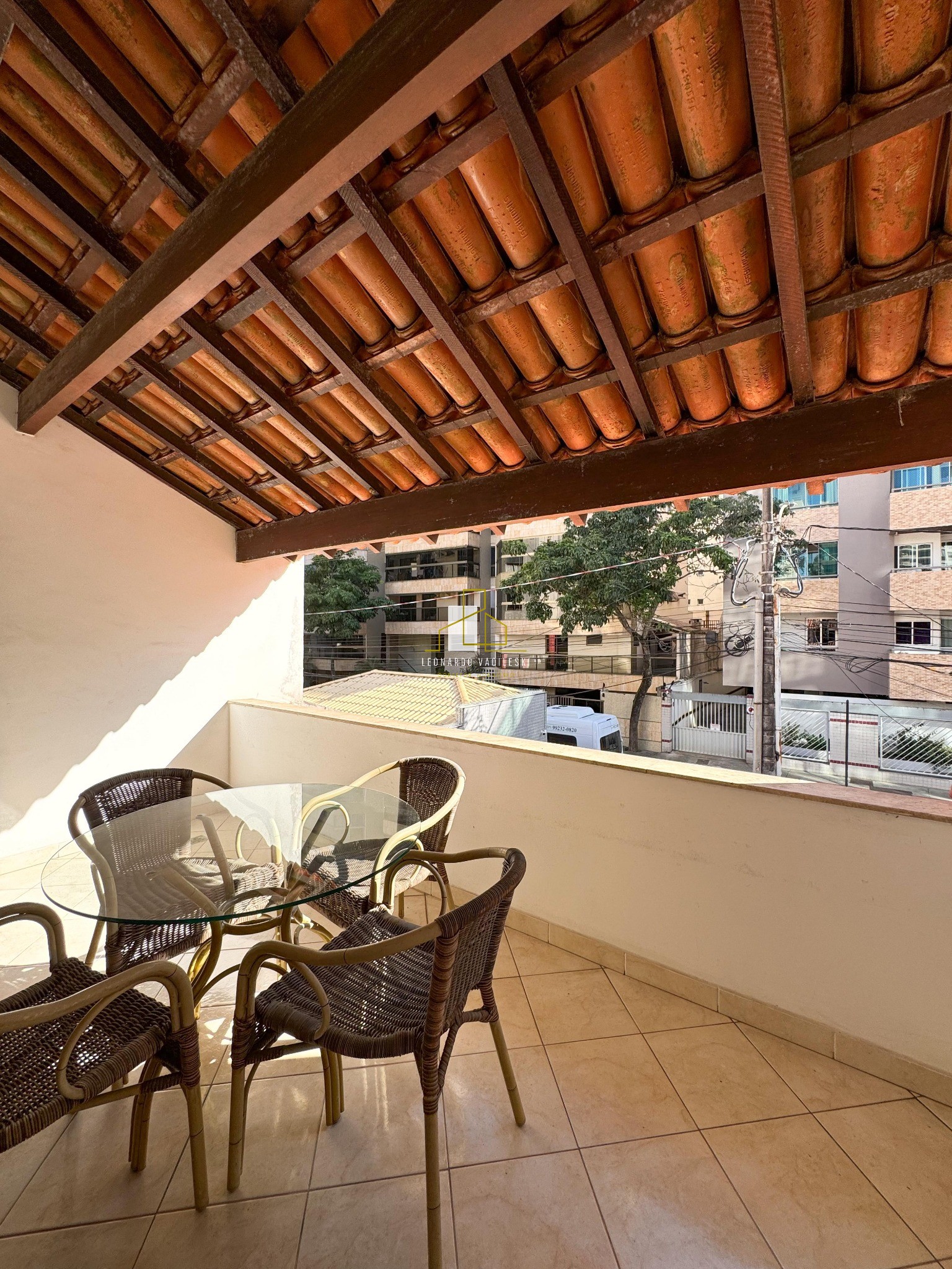 Casa à venda com 4 quartos, 308m² - Foto 6