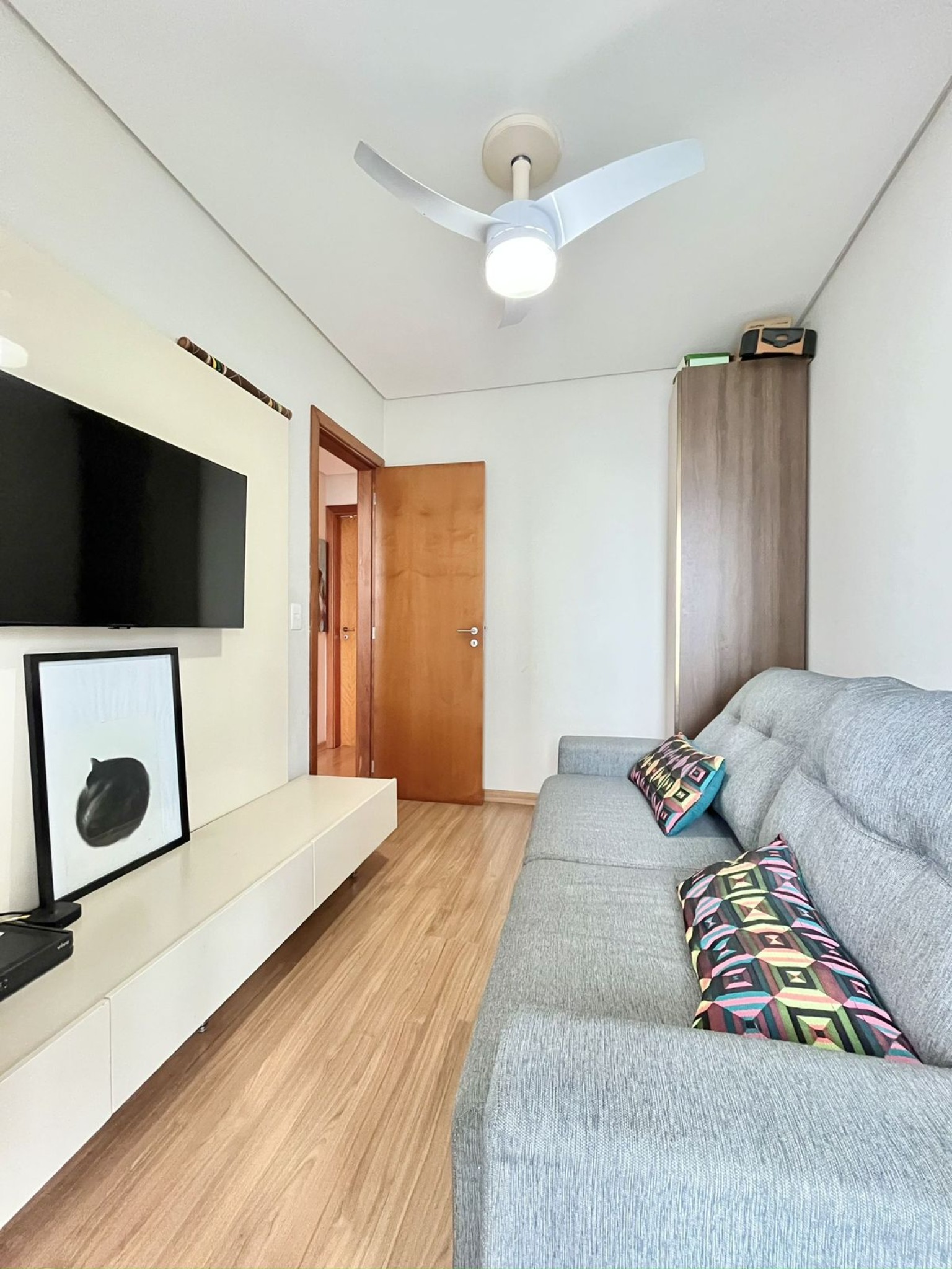 Apartamento à venda com 3 quartos, 96m² - Foto 4