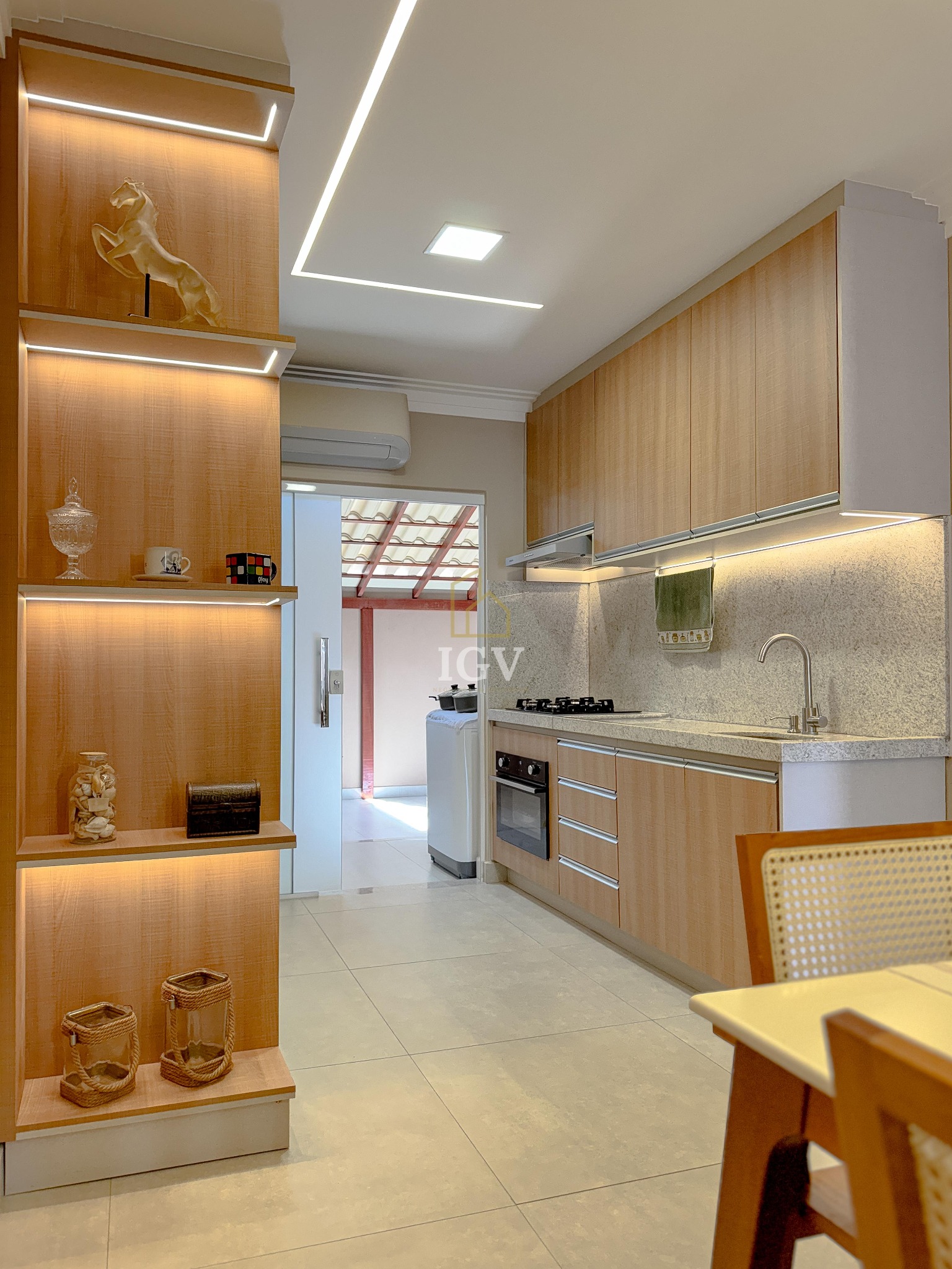 Casa à venda com 2 quartos, 187m² - Foto 4