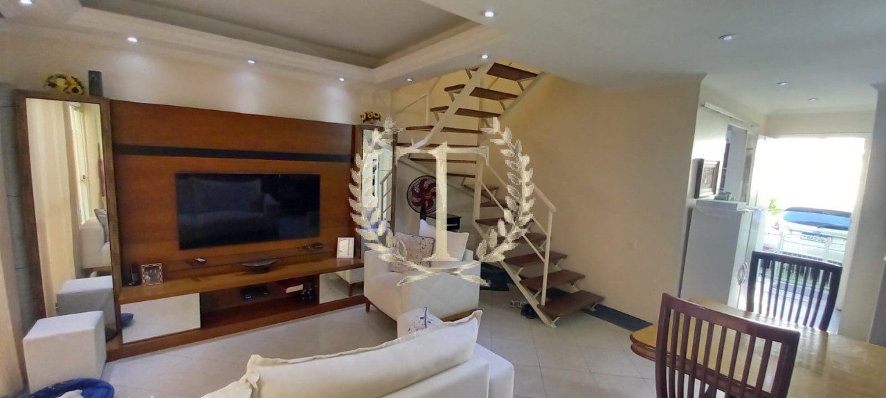 Casa, 3 quartos, 112 m² - Foto 1