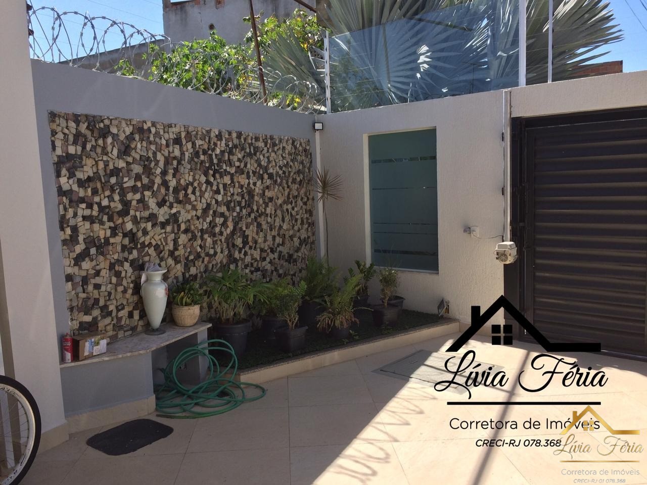 Casa, 4 quartos, 230 m² - Foto 1