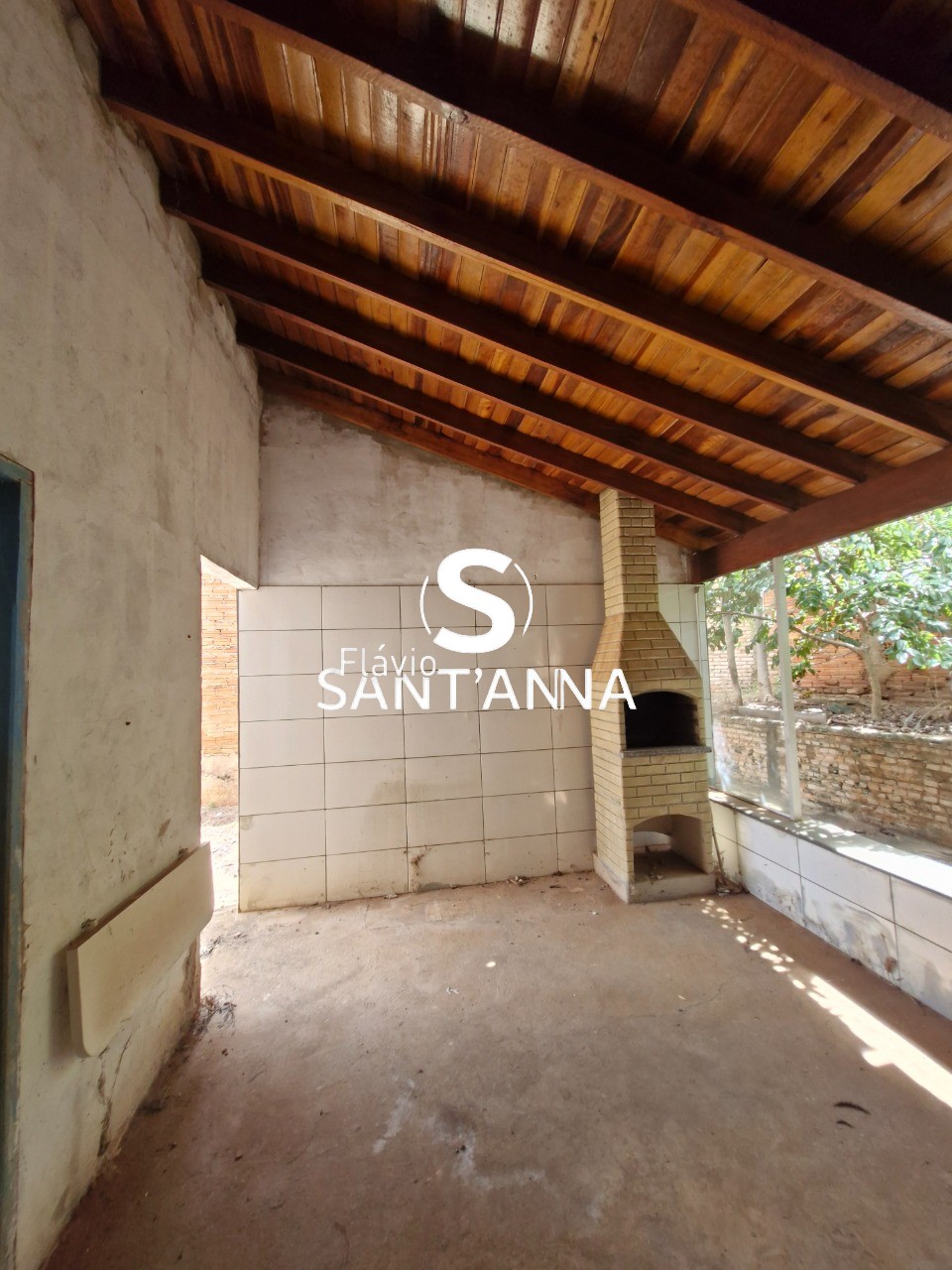 Vende-se casa no bairro jardim santa catarina em fernandópol