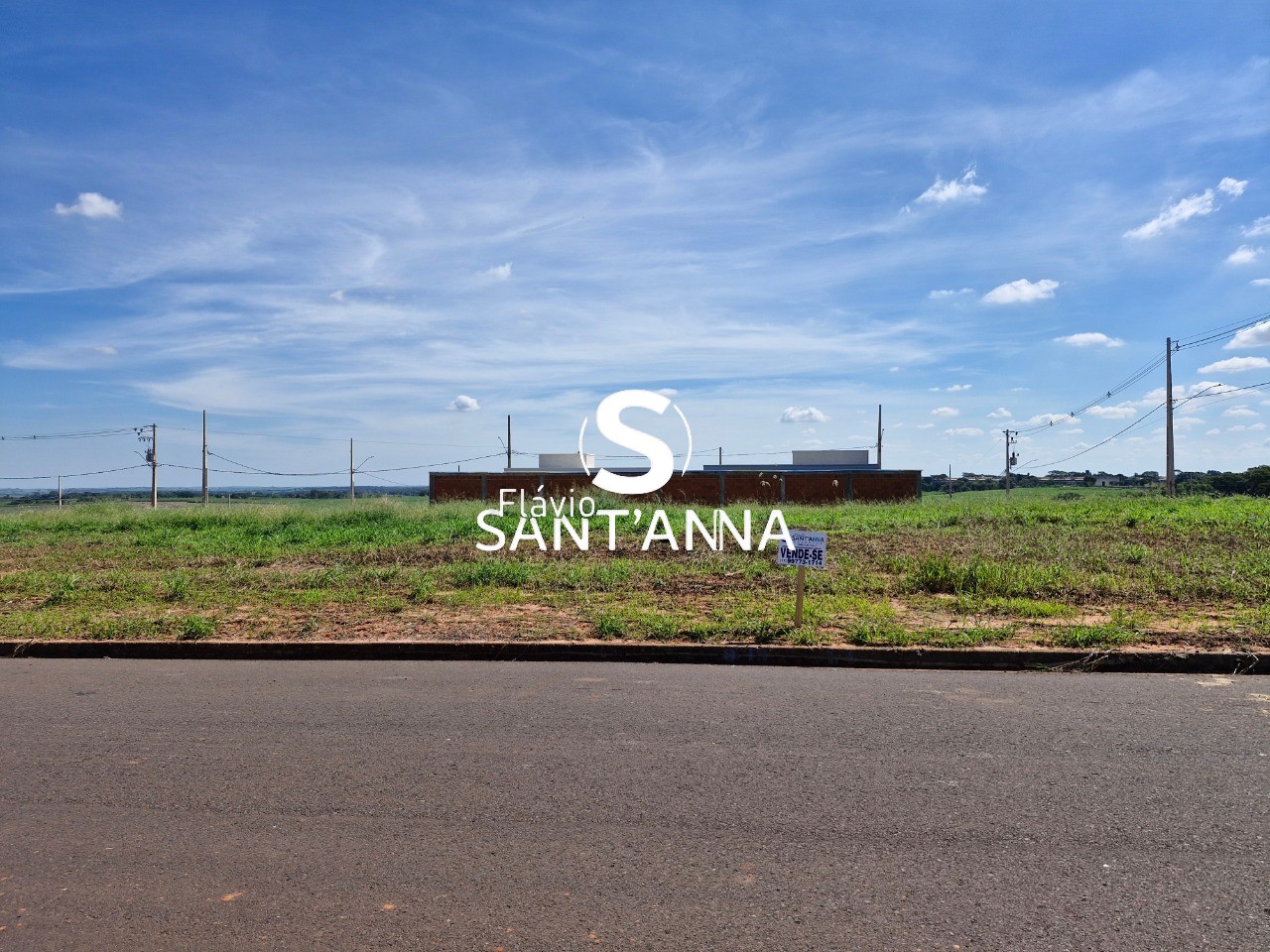 Loteamento e Condomínio, 250 m² - Foto 1