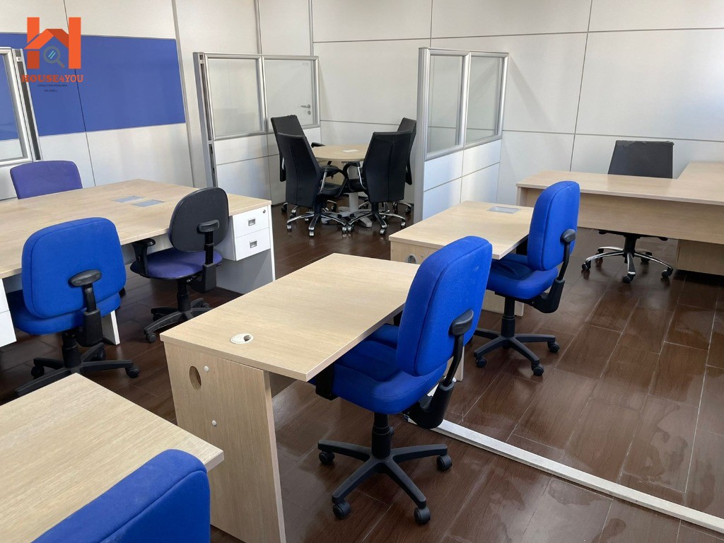 Prédio comercial para locação na saúde