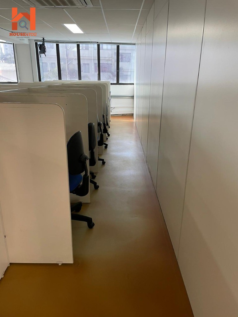 Prédio comercial para locação na saúde