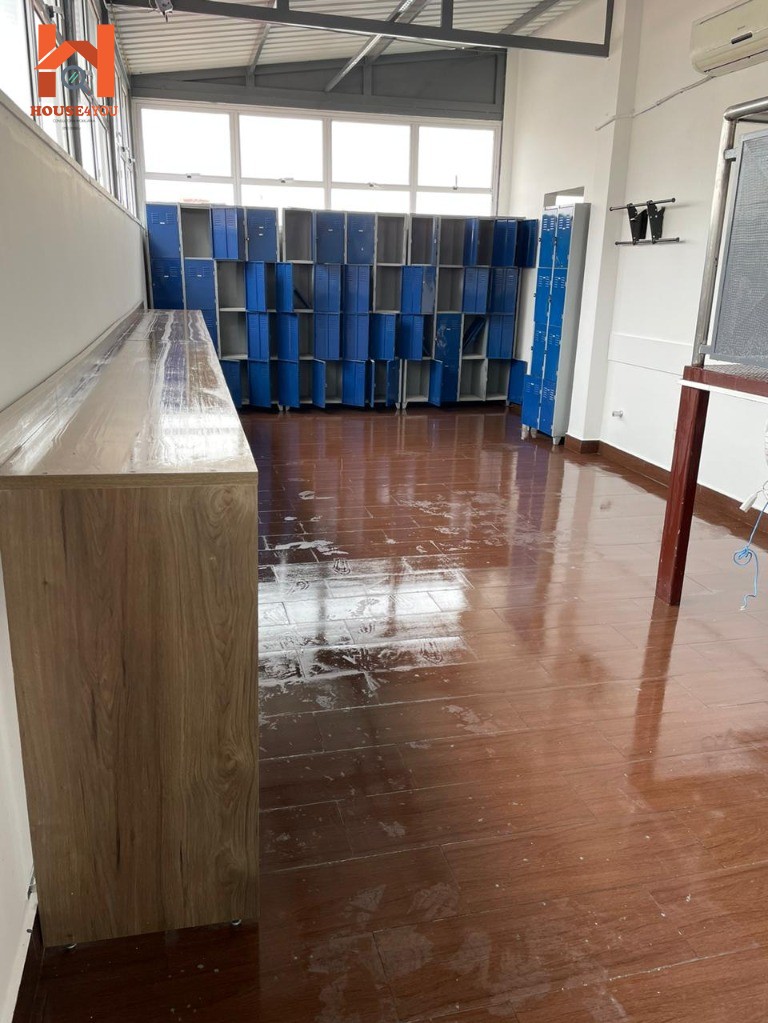 Prédio comercial para locação na saúde