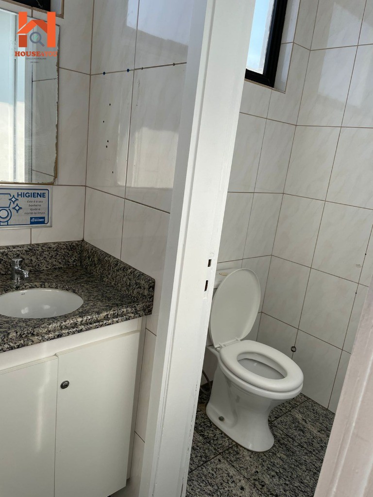 Prédio comercial para locação na saúde