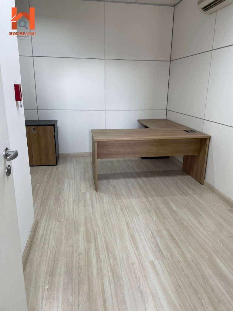 Prédio comercial para locação na saúde