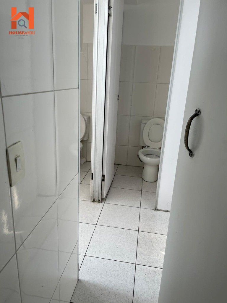Prédio comercial para locação na saúde