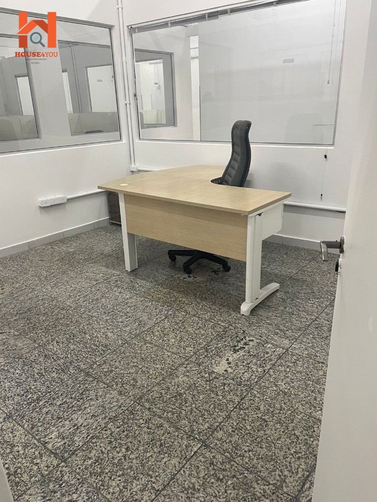 Prédio comercial para locação na saúde