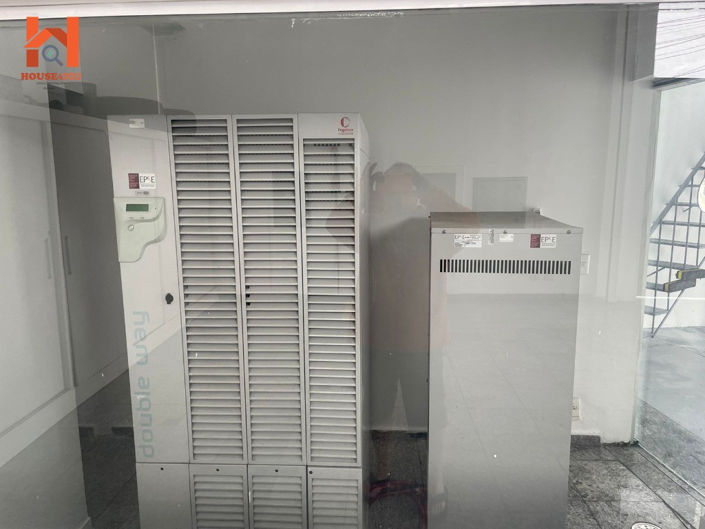 Prédio comercial para locação na saúde