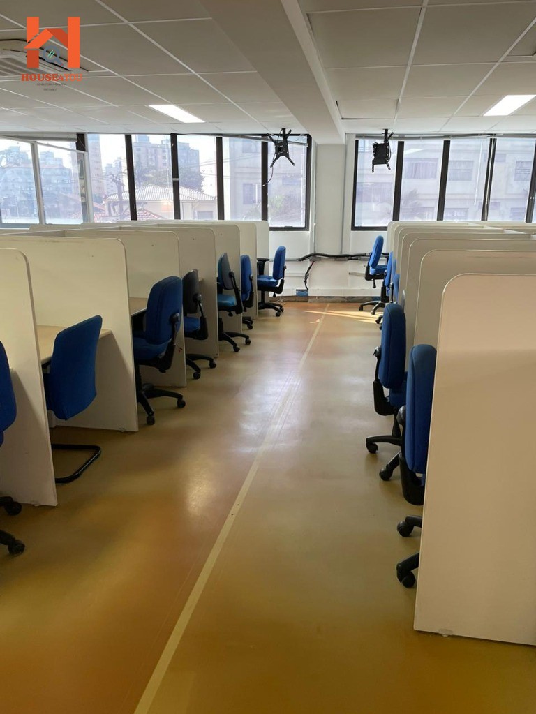 Prédio comercial para locação na saúde