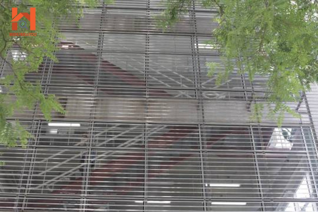 EDIFÍCIO COMERCIAL NO ALTO DE PINHEIROS com 5 lajes multiuso, 770 m2 em excelente localização, projeto MMBB com Paulo Mendes da Rocha