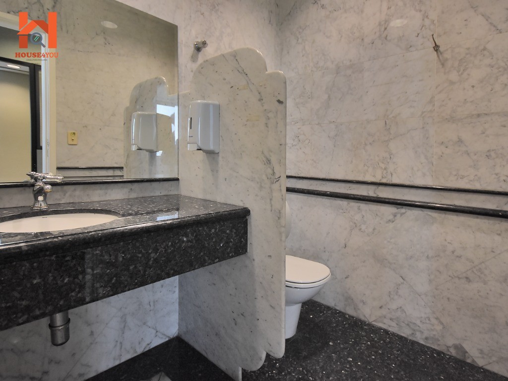 Excelente prédio comercial monousuário com auditório no bair