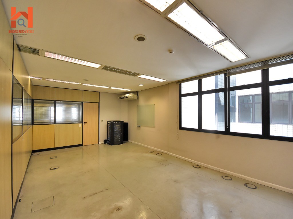 Excelente prédio comercial monousuário com auditório no bairro da luz
