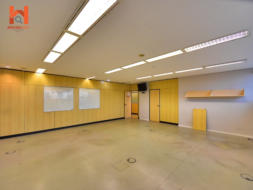 Excelente prédio comercial monousuário com auditório no bairro da luz