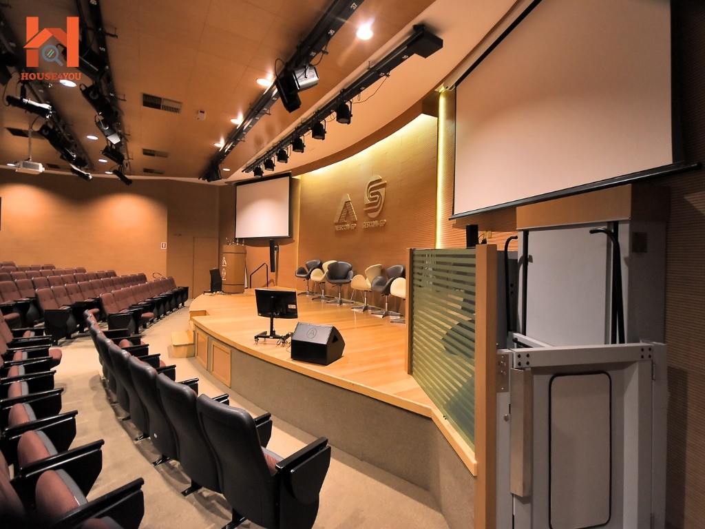 Excelente prédio comercial monousuário com auditório no bair