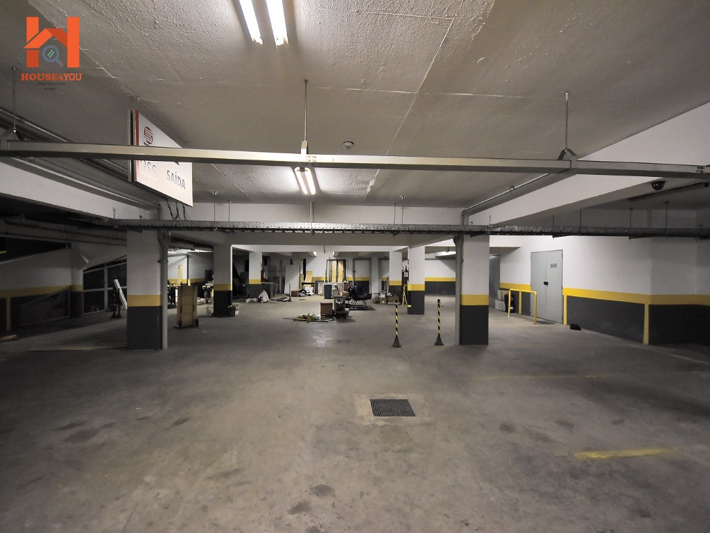 Excelente prédio comercial monousuário com auditório no bairro da luz