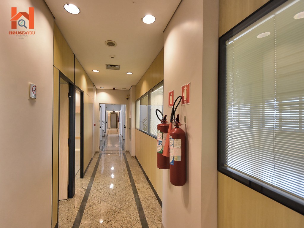 Excelente prédio comercial monousuário com auditório no bairro da luz