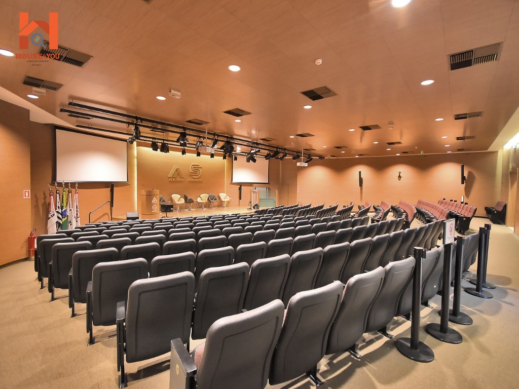 Excelente prédio comercial monousuário com auditório no bair