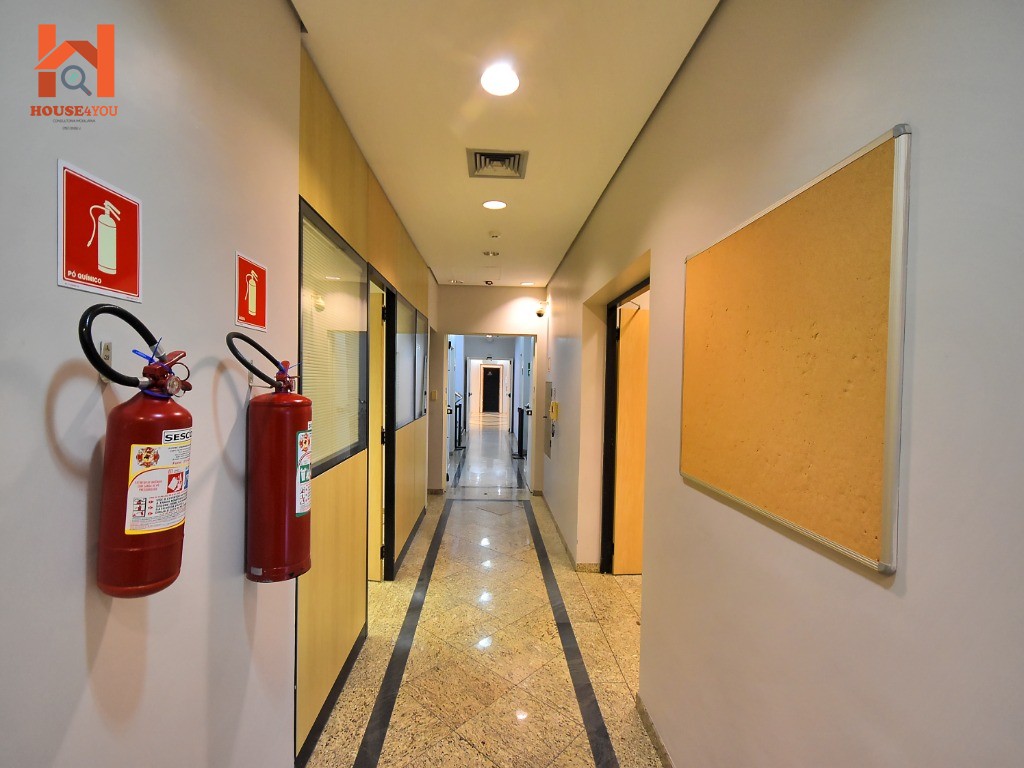 Excelente prédio comercial monousuário com auditório no bair