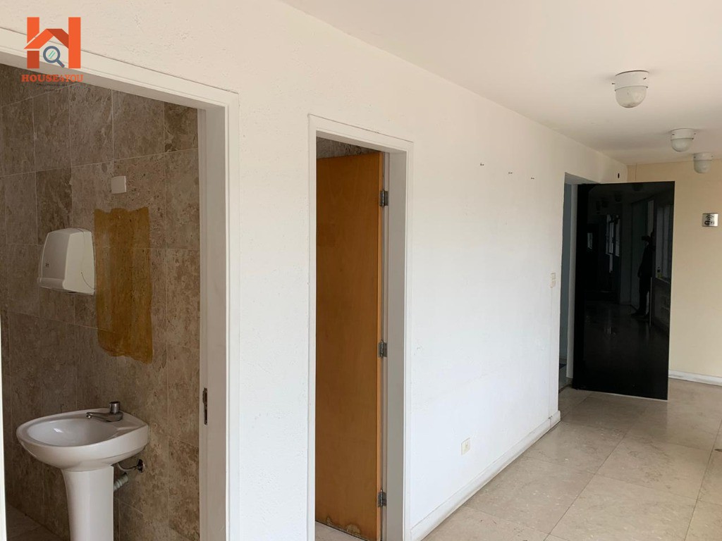 Casa Comercial para Locação ou Venda ideal para clínicas, escolas, escritórios de arquitetura, escritórios de advocacia, consulados