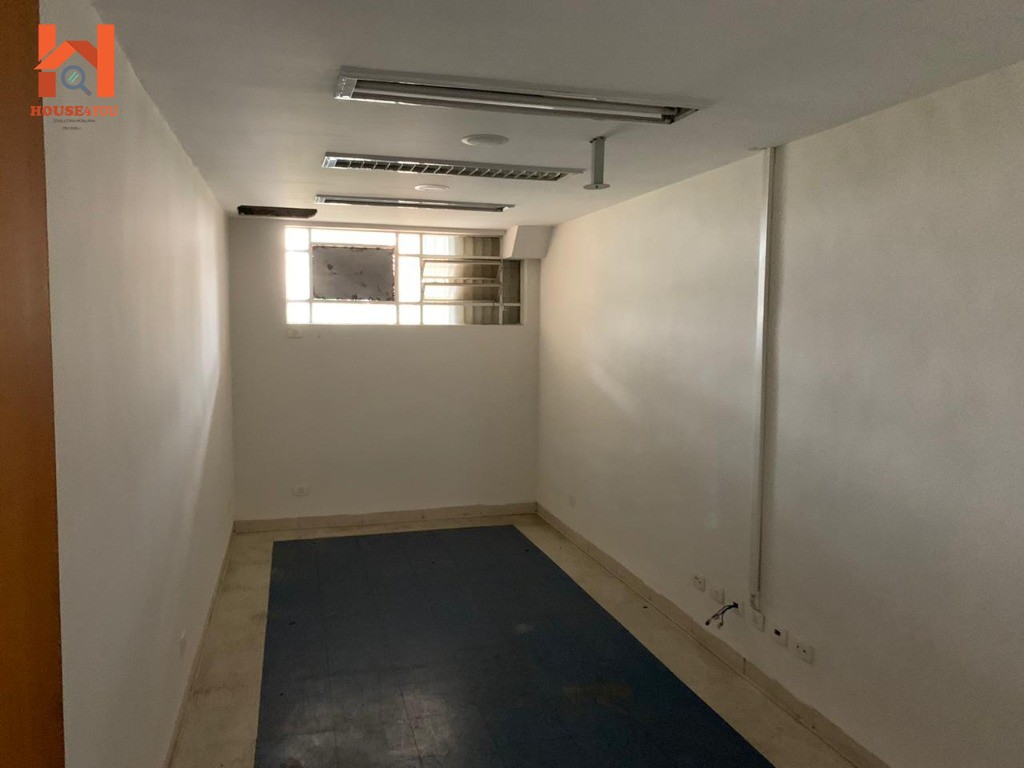Casa Comercial para Locação ou Venda ideal para clínicas, escolas, escritórios de arquitetura, escritórios de advocacia, consulados