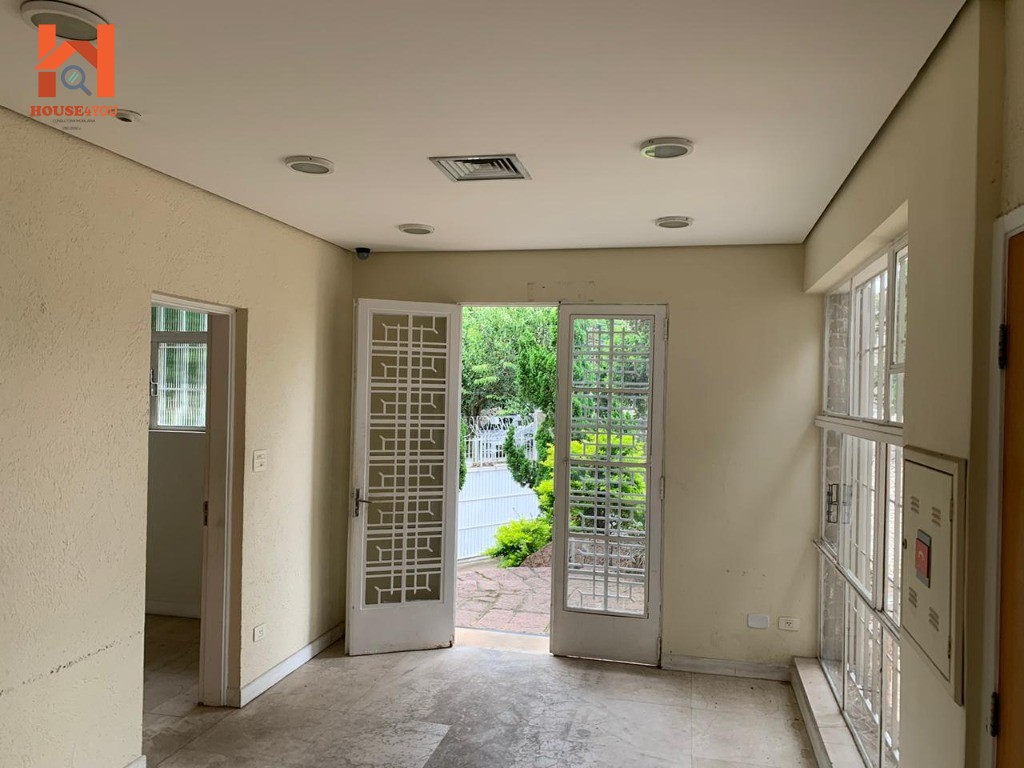 Casa Comercial para Locação ou Venda ideal para clínicas, escolas, escritórios de arquitetura, escritórios de advocacia, consulados
